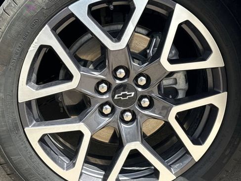 Used 2025 Chevrolet Blazer RS FWD image 10