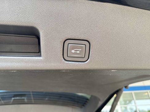 Certified 2024 Chevrolet Traverse RS w/ LPO, Floor Liner Package AWD/4WD image 35
