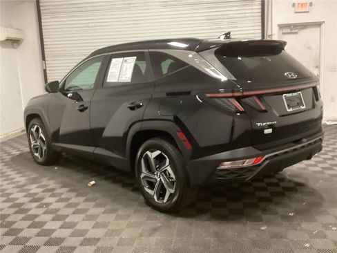 Certified 2024 Hyundai Tucson SEL w/ Convenience Package AWD/4WD image 3