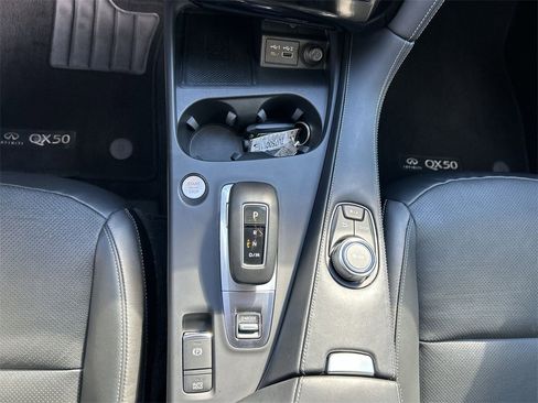 Certified 2023 INFINITI QX50 Luxe image 22