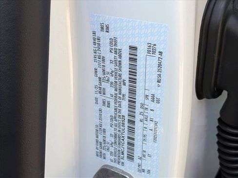 New 2026 Lincoln Corsair Premiere image 17