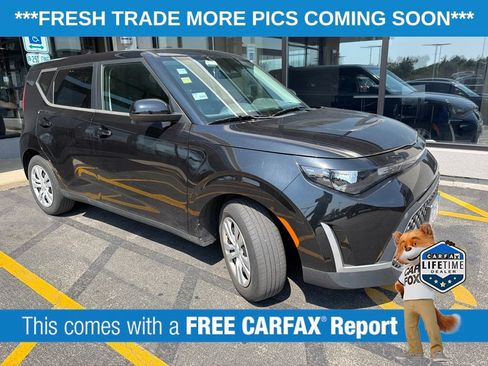 Used 2023 Kia Soul LX FWD image 3