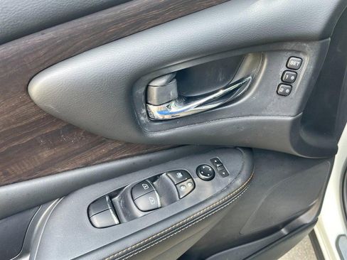 Used 2024 Nissan Murano Platinum image 27