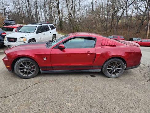 Used 2010 Ford Mustang V6 Coupe image 3