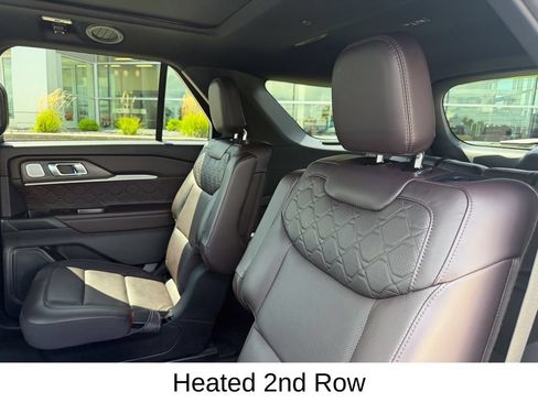 Certified 2025 Ford Explorer Platinum w/ LUX Leather Package AWD/4WD image 16