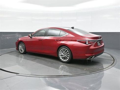 Used 2019 Lexus ES 350 w/ Luxury Package image 5