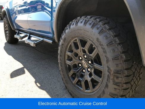 Used 2023 Chevrolet Colorado Trail Boss AWD/4WD image 10