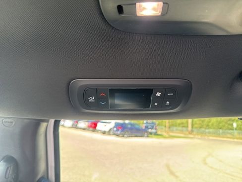 New 2026 Chrysler Pacifica Select image 20