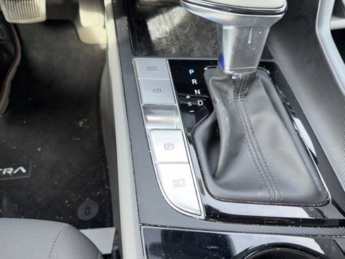 Used 2022 Hyundai Elantra SEL w/ Convenience Package image 44