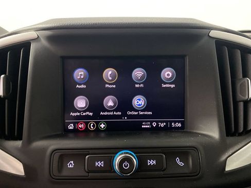 Used 2024 GMC Terrain SLE w/ Driver Convenience Package FWD image 16