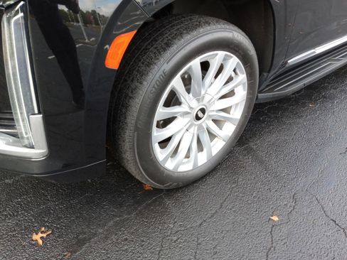 Used 2021 Cadillac Escalade ESV Luxury image 6