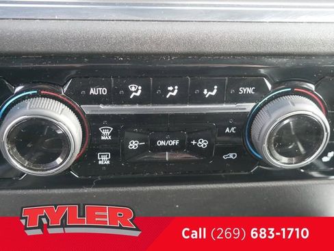 Used 2024 Chevrolet Silverado 2500 High Country w/ High Country Premium Package AWD/4WD image 38