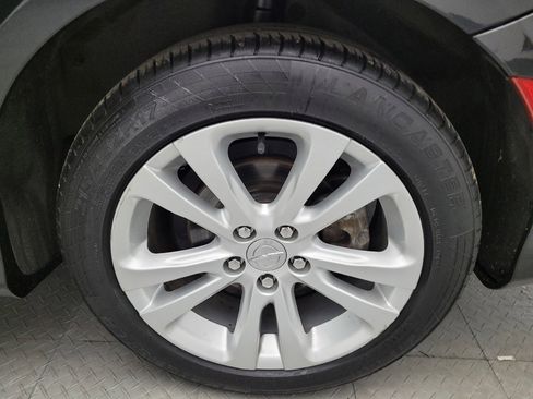 Used 2016 Chrysler 200 Limited image 31