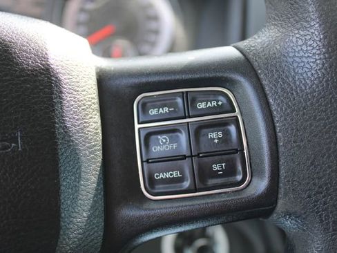 Used 2020 RAM 1500 Classic SLT AWD/4WD image 31