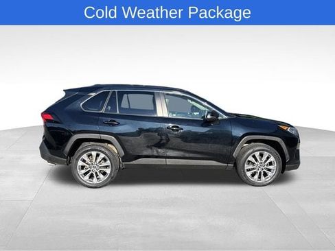 Used 2019 Toyota RAV4 XLE Premium w/ Cold Weather Package AWD/4WD image 3