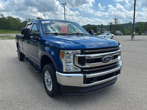 Certified 2022 Ford F250 XLT AWD/4WD image 6