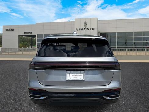 Certified 2024 Lincoln Nautilus Premier AWD/4WD image 3