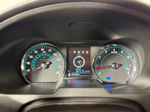 Used 2015 Jaguar XF Supercharged image 20