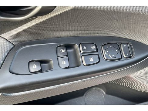 Used 2020 Hyundai Veloster N w/ Performance Package image 13