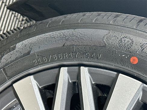 Used 2024 Nissan Altima 2.5 SV image 33