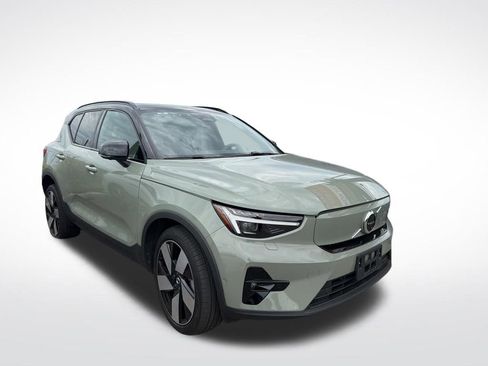 Used 2023 Volvo XC40 Recharge Ultimate AWD/4WD image 2