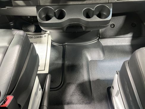 Used 2022 Mercedes-Benz Sprinter 144 Cargo image 20