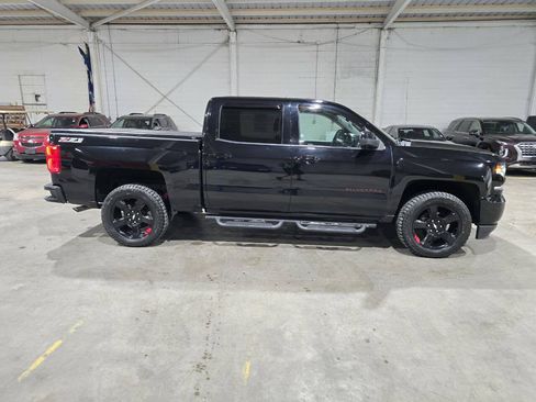 Used 2017 Chevrolet Silverado 1500 LTZ Z71 w/ Redline Edition AWD/4WD image 17