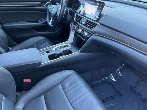 Used 2022 Honda Accord Touring image 19