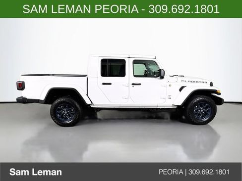 New 2026 Jeep Gladiator Sport AWD/4WD image 8