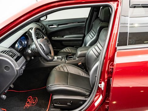 Used 2023 Chrysler 300 C RWD image 21