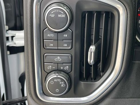 Used 2020 Chevrolet Silverado 1500 LT w/ All-Star Edition image 32