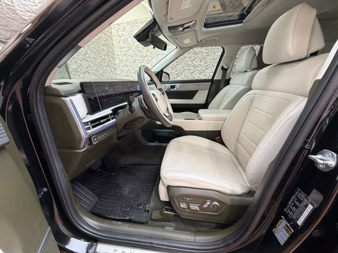 Certified 2025 Hyundai Santa Fe Calligraphy image 23