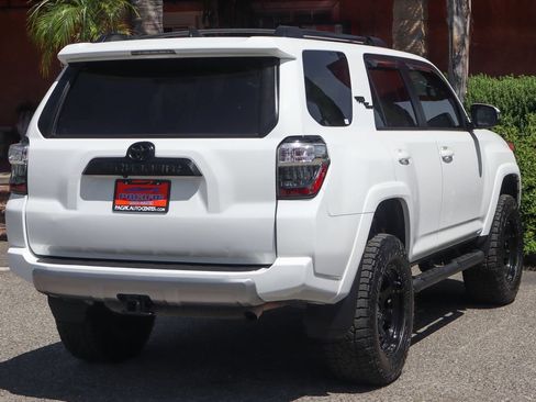 Used 2020 Toyota 4Runner TRD Off-Road Premium w/ Moonroof Package AWD/4WD image 9