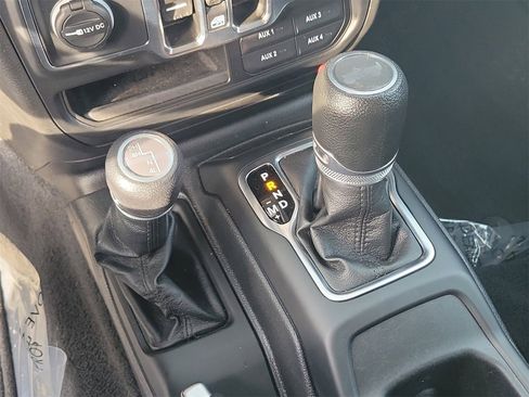 Used 2023 Jeep Wrangler Sport S image 30