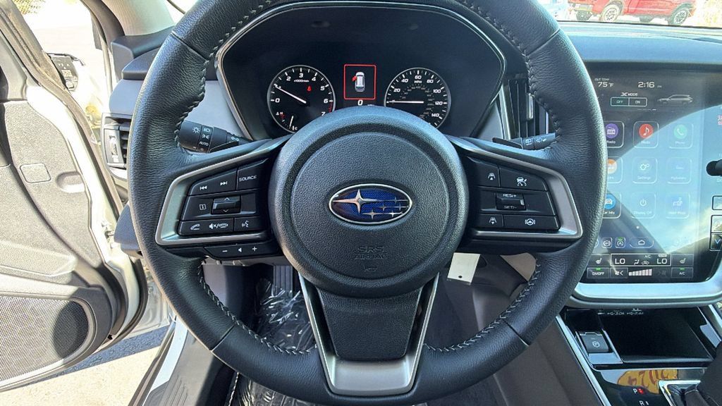 Used 2024 Subaru Outback Premium AWD/4WD image 18