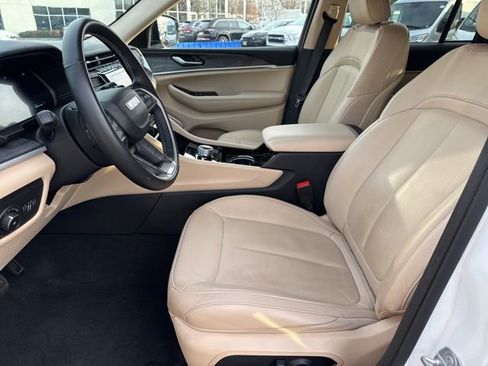 Certified 2022 Jeep Grand Cherokee Limited image 22