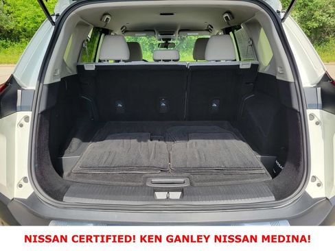 Certified 2023 Nissan Rogue SV AWD/4WD image 42