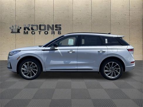 New 2025 Lincoln Corsair Grand Touring w/ Towing Package image 4