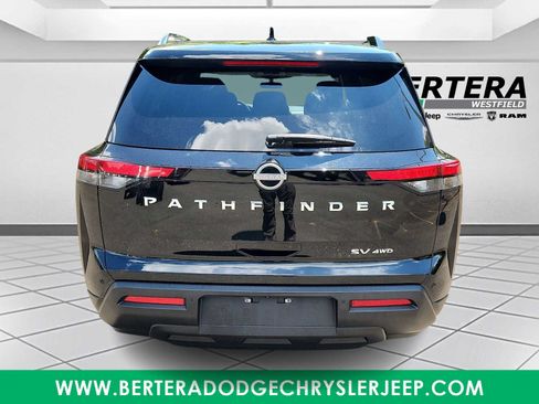 Used 2024 Nissan Pathfinder SV AWD/4WD image 5