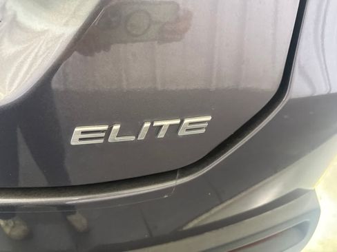 Used 2024 Honda Pilot Elite image 13
