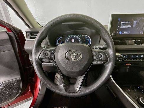 Used 2024 Toyota RAV4 XLE AWD/4WD image 12