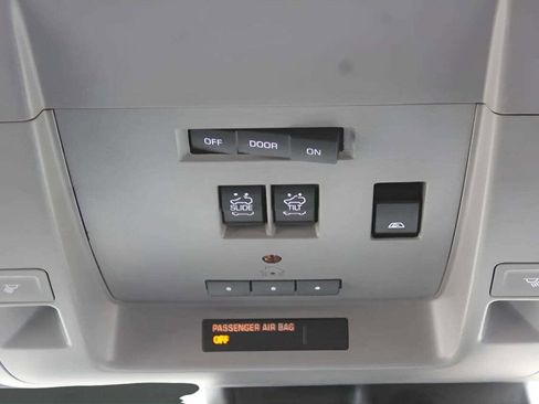 Used 2017 Chevrolet Silverado 1500 High Country image 14