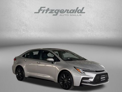 Certified 2024 Toyota Corolla SE w/ SE Premium Package FWD image 1