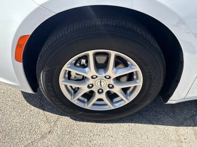 Used 2025 Chrysler Pacifica Select FWD image 8
