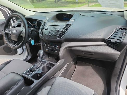 Used 2018 Ford Escape SE FWD image 35