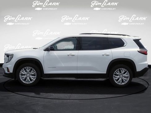 Certified 2026 GMC Acadia Elevation w/ Elevation Premium Package AWD/4WD image 27