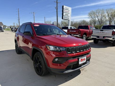 New 2026 Jeep Compass Latitude AWD/4WD image 38