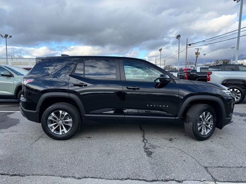 New 2026 Chevrolet Equinox LT image 3