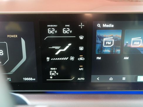 Certified 2024 Kia EV9 GT-Line AWD/4WD image 23