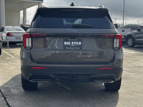 New 2026 Ford Explorer ST-Line w/ ST-Line Street Pack image 9